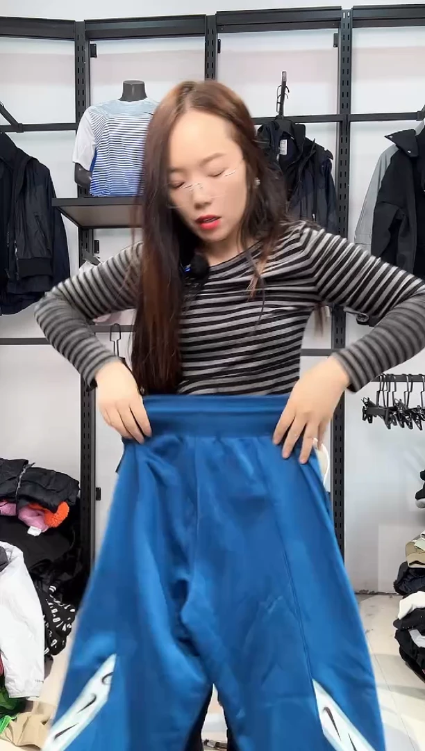 2331编码  瑕疵直播间过款为准 尺码160