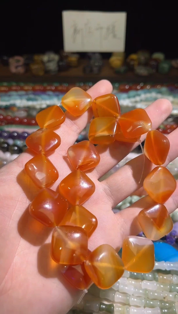 未镶嵌玛瑙/玉髓珠宝半成品方型黄玛瑙卡27