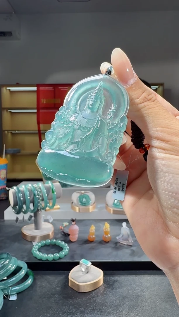 吊坠(不含链)未镶嵌翡翠观音