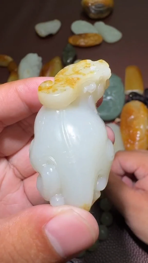 未镶嵌和田玉挂件和田玉