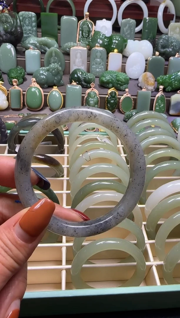 【闪购商品】和田玉【宏钰珠宝0124】37未镶嵌57圈口