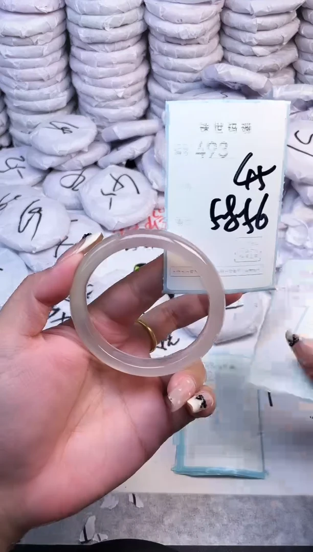 手镯玛瑙/玉髓未镶嵌493