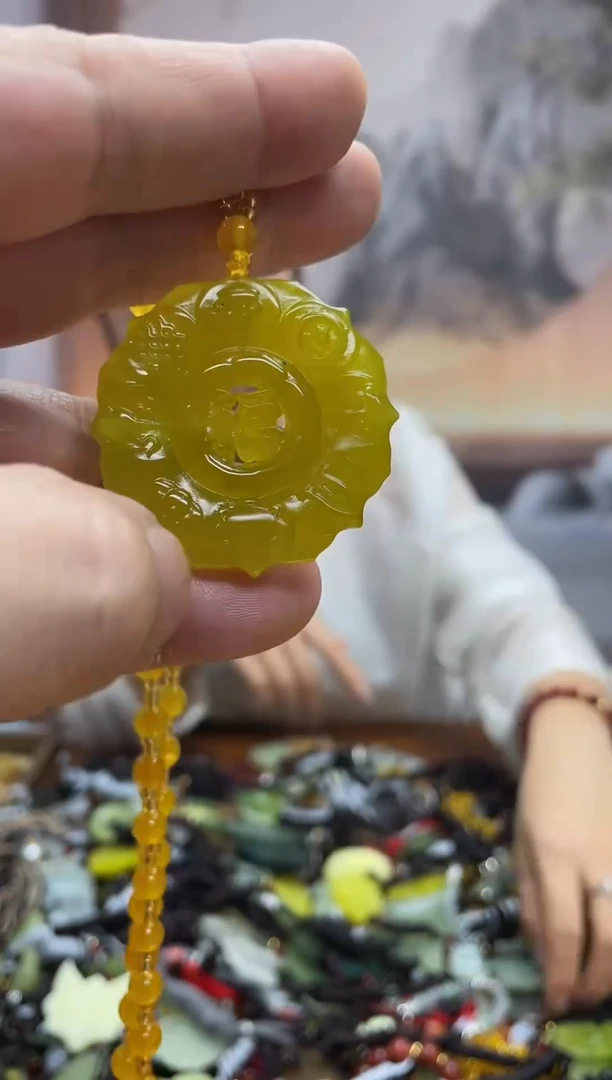 未镶嵌岫玉吊坠·