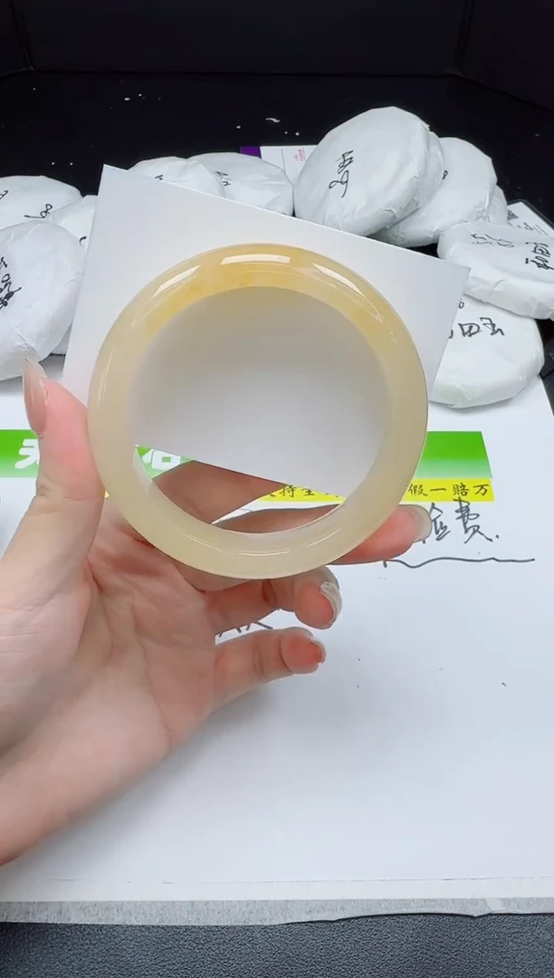 石英质玉手镯未镶嵌028-59