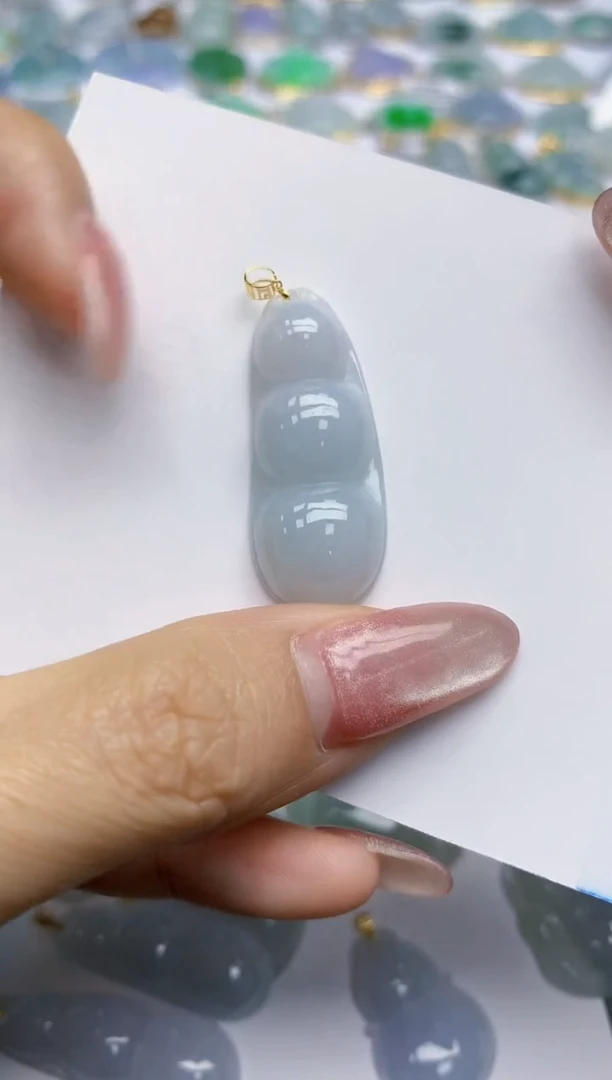 【闪购商品】翡翠挂件18K金镶嵌天然翡翠A货