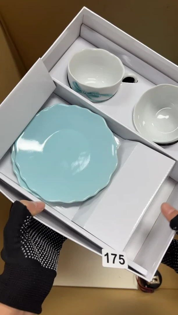 瓷片E****n175中古商品谨慎参拍