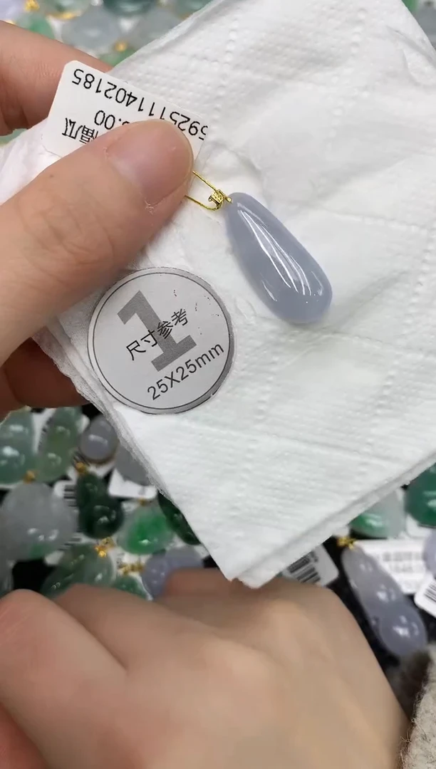 颈饰18K金镶嵌翡翠111111111111