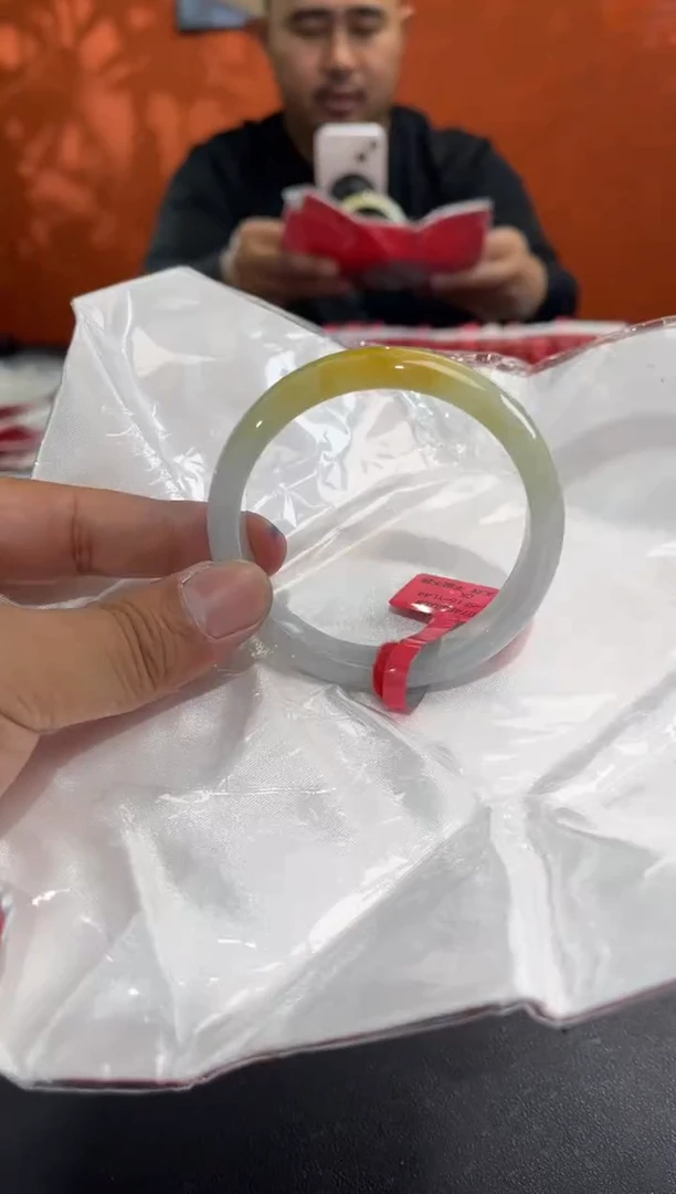 未镶嵌手镯翡翠翡翠手镯