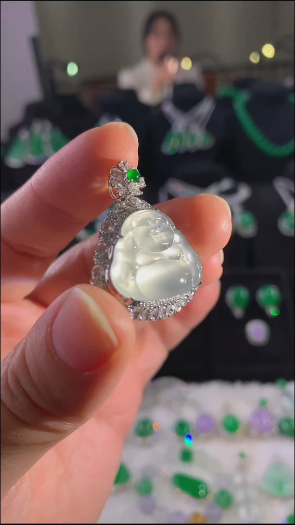 吊坠(不含链)18K金镶嵌翡翠吊坠