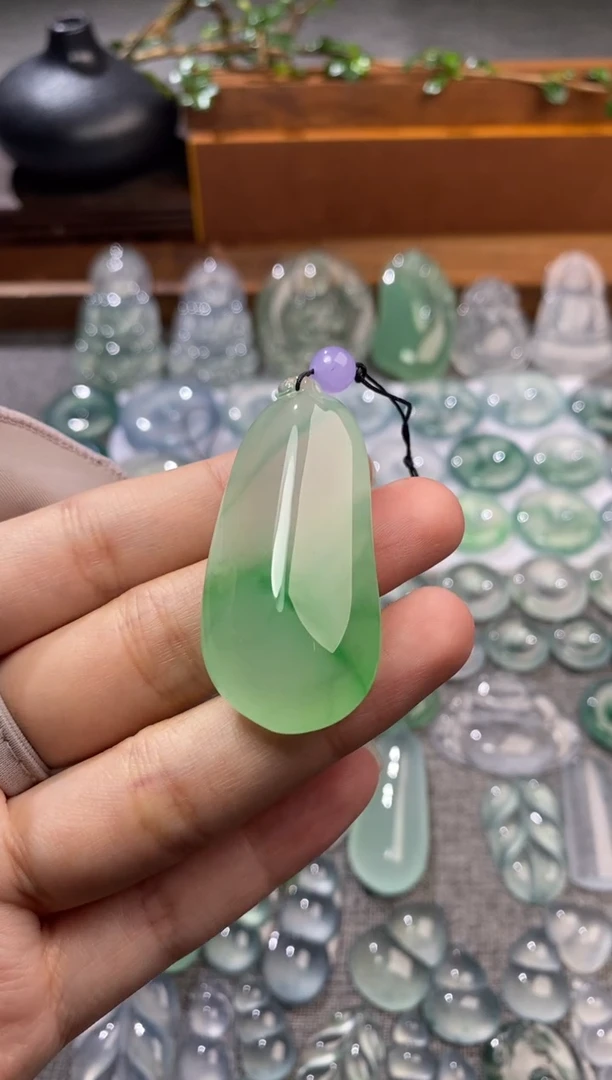 吊坠(不含链)未镶嵌翡翠福瓜