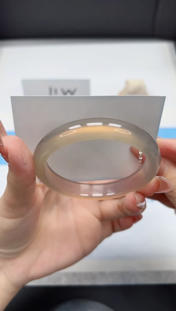 【闪购商品】石英质玉手镯未镶嵌318/灰冰59