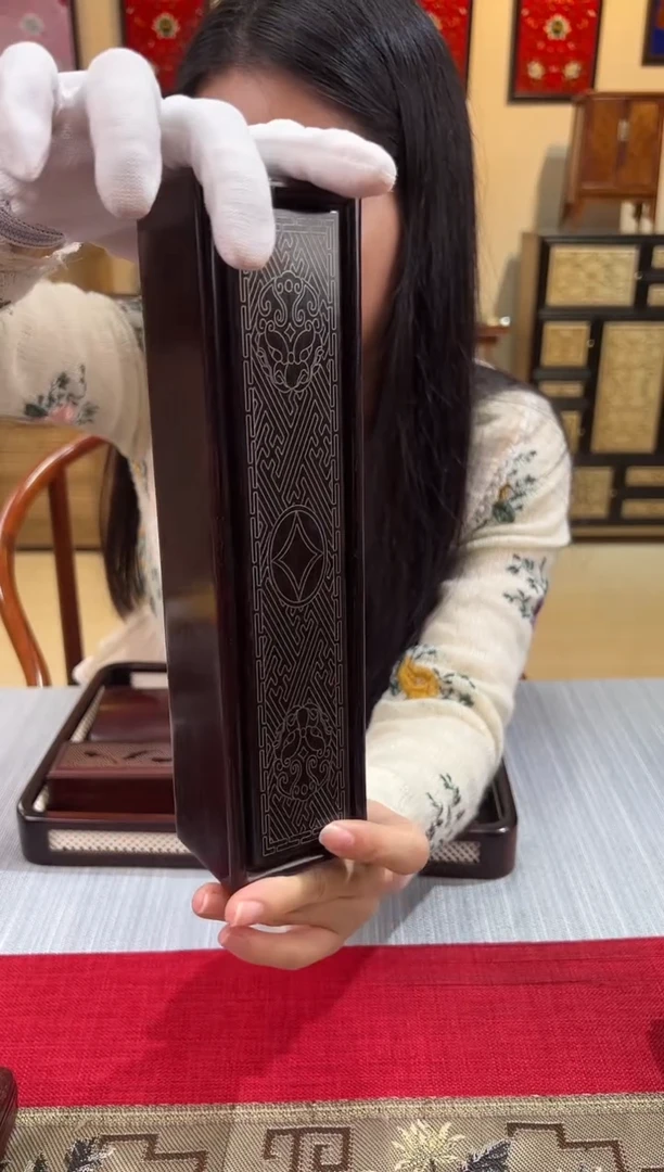 紫檀木类成套家具紫檀文盒   银丝镶嵌