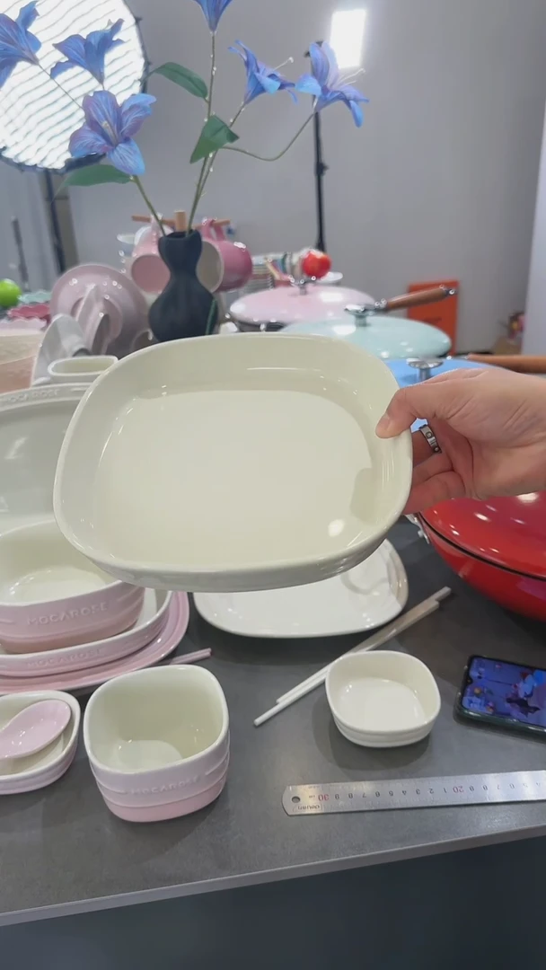 【闪购商品】瓷7.9英寸方形深盘-奶油白