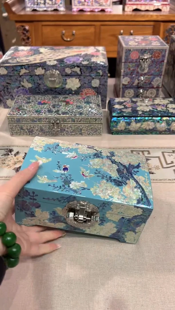 【闪购商品】.鱼锁绒布底弘贝雅螺钿漆器文化馆