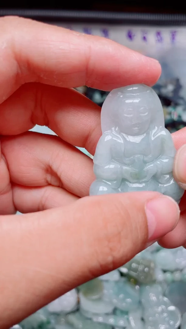 翡翠未镶嵌颈饰翡翠吊坠（不含链）65