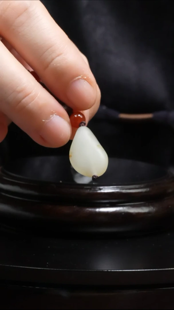 【闪购商品】和田玉吊坠(不含链)未镶嵌5.7g和田玉原石