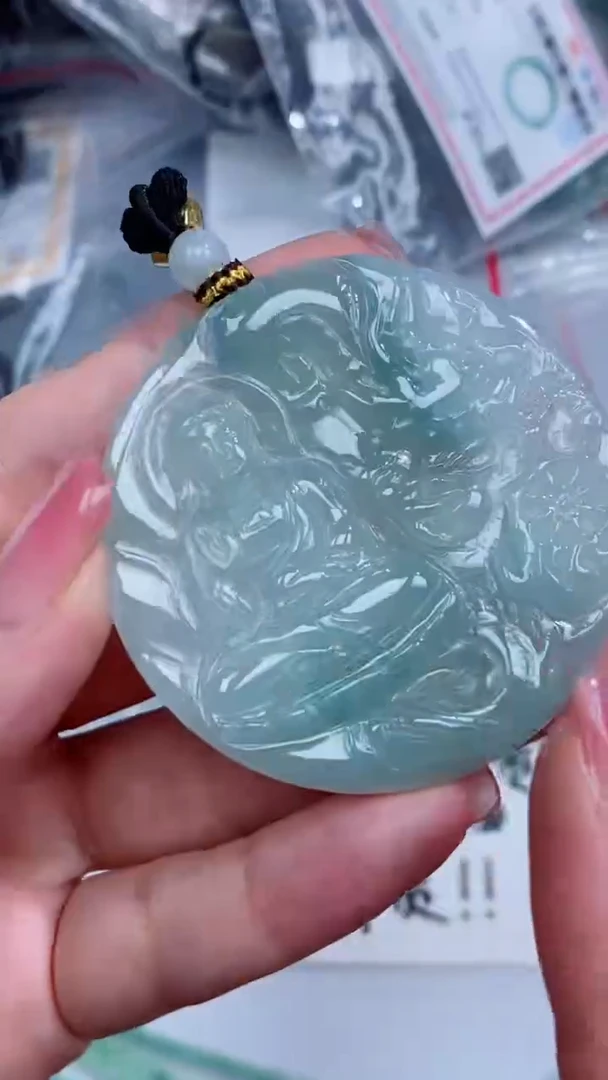 翡翠未镶嵌颈饰吊坠