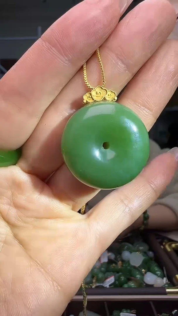 颈饰18K金镶嵌和田玉（多样性发货.发其一）11.28.88