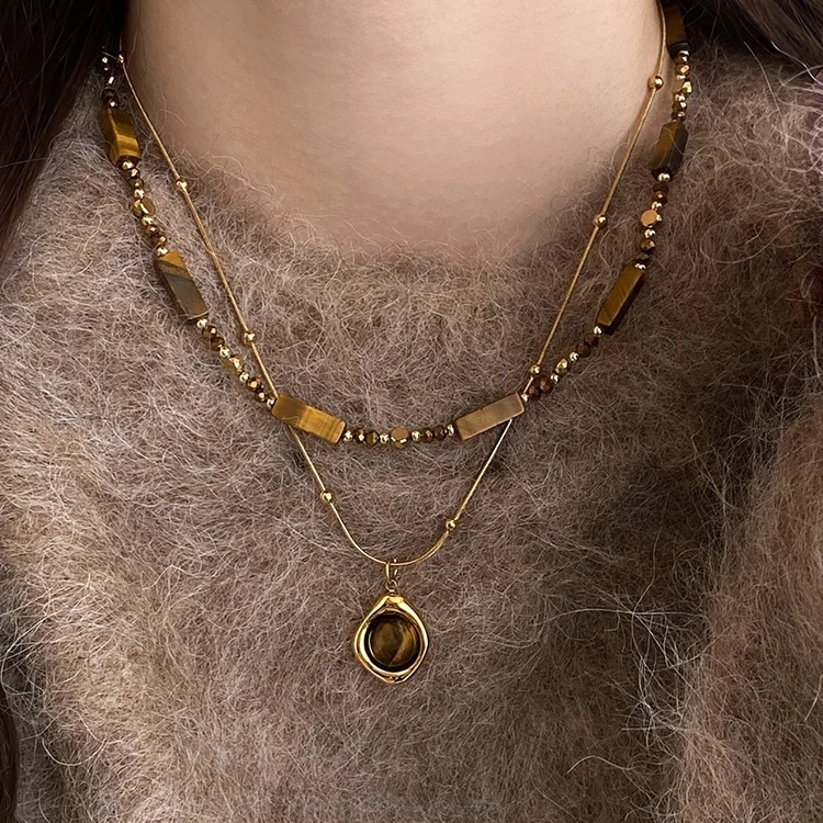 铜合金树脂项链 秋冬美拉德串珠虎眼石吊坠项链复古气质毛衣链C21