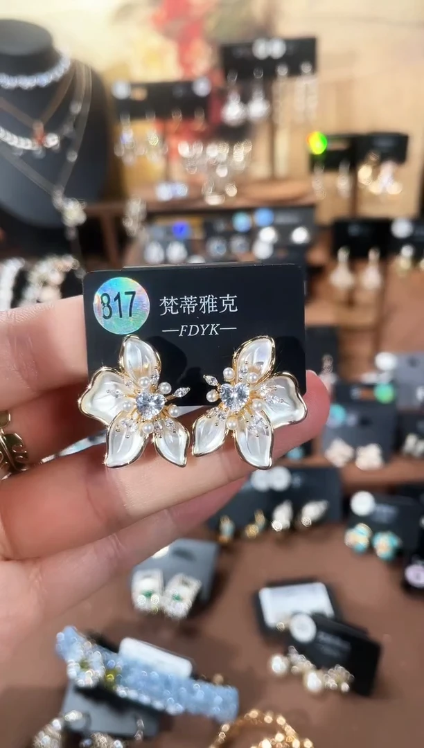 合金925银锆石梵817