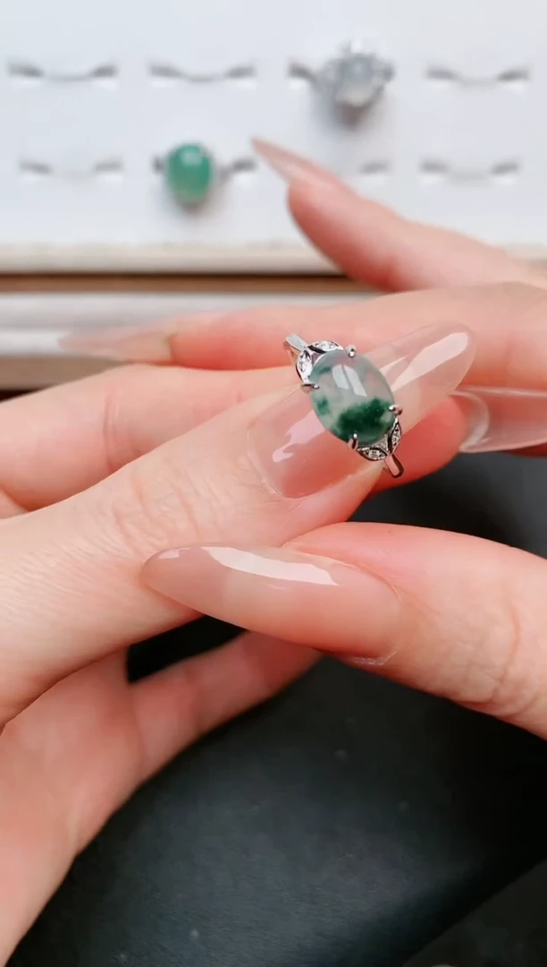 【闪购商品】翡翠戒指银S925镶嵌....