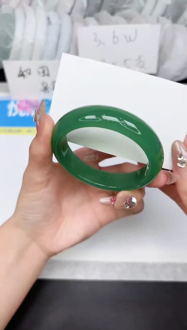 石英质玉手镯未镶嵌174-56.0