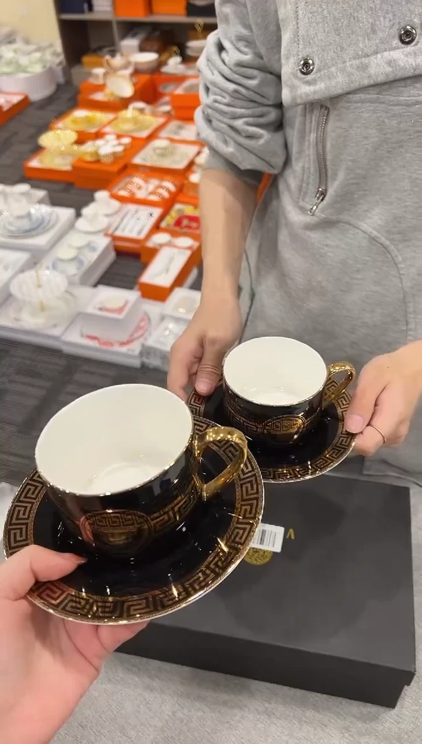 【闪购商品】杯H715--------------