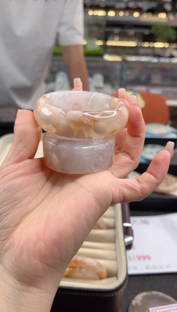 未镶嵌手镯石英质玉54圈口 （赠品镯心）3650043