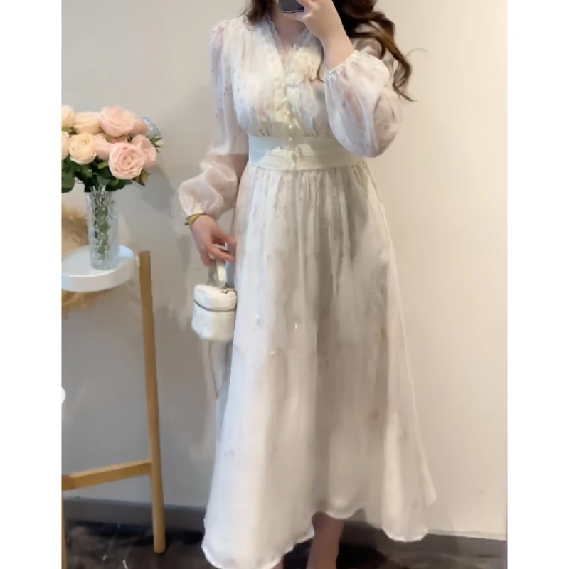 大码女装法式收腰蕾丝碎花连衣裙初秋新款胖MM梨形身材显瘦裙子女