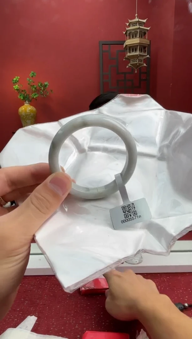 未镶嵌手镯翡翠翡翠手镯3