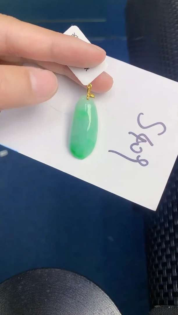 【闪购商品】翡翠颈饰18K金镶嵌000000000