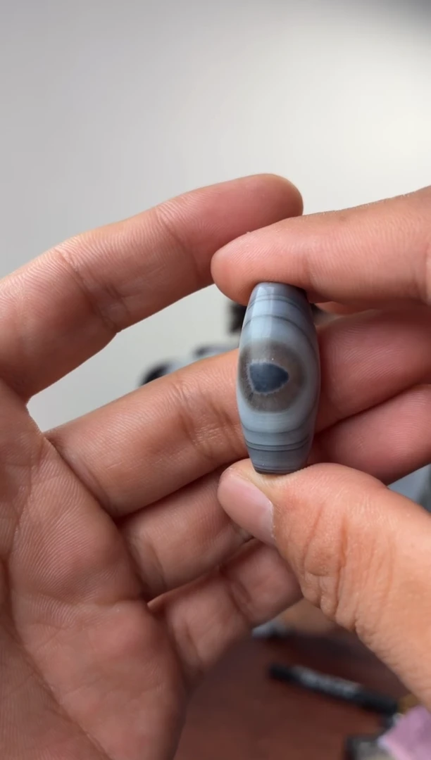 未镶嵌颈饰玛瑙/玉髓噶玛珠宝