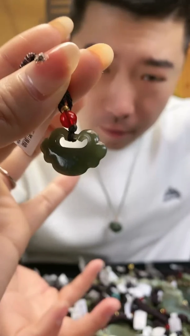 【闪购商品】和田玉颈饰未镶嵌多样性发货，拍一发一