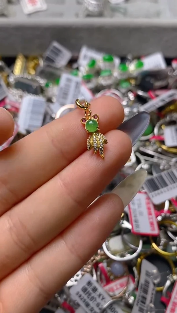 银S925镶嵌戒指翡翠百内无证书