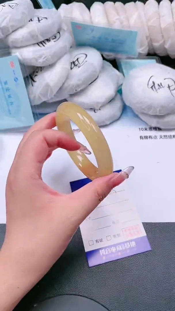 未镶嵌手镯石英质玉12T63-57