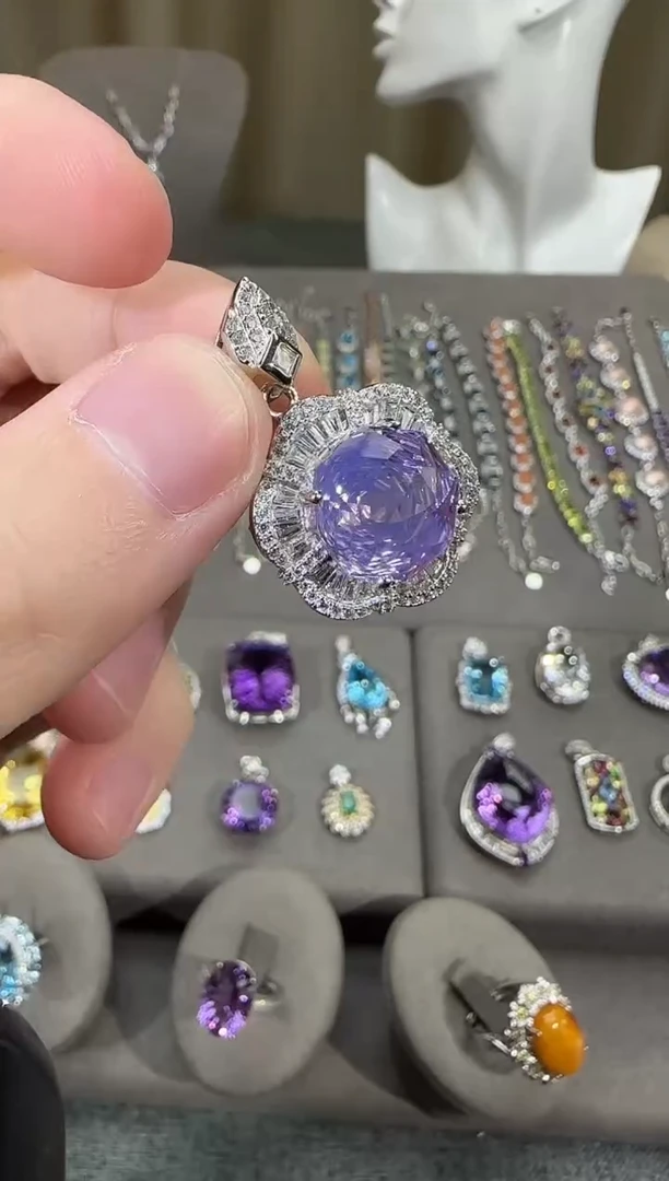 颈饰银S925镶嵌水晶12mm薰衣草吊坠繁花设计款