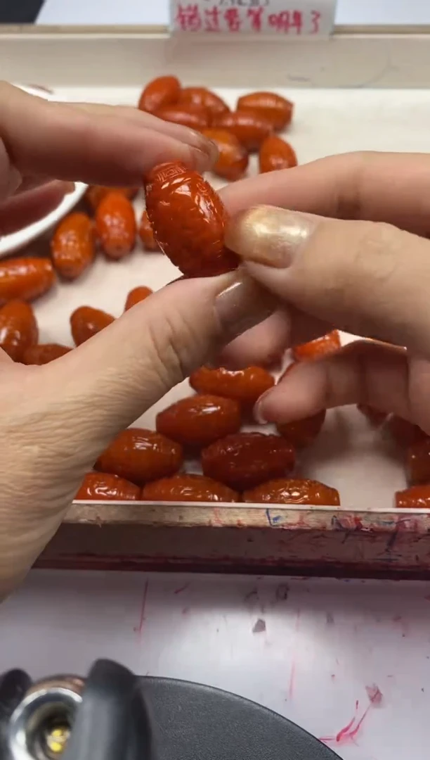 【闪购商品】蜜蜡颈饰未镶嵌w579老蜡回纹古珠25*16mm*2颗