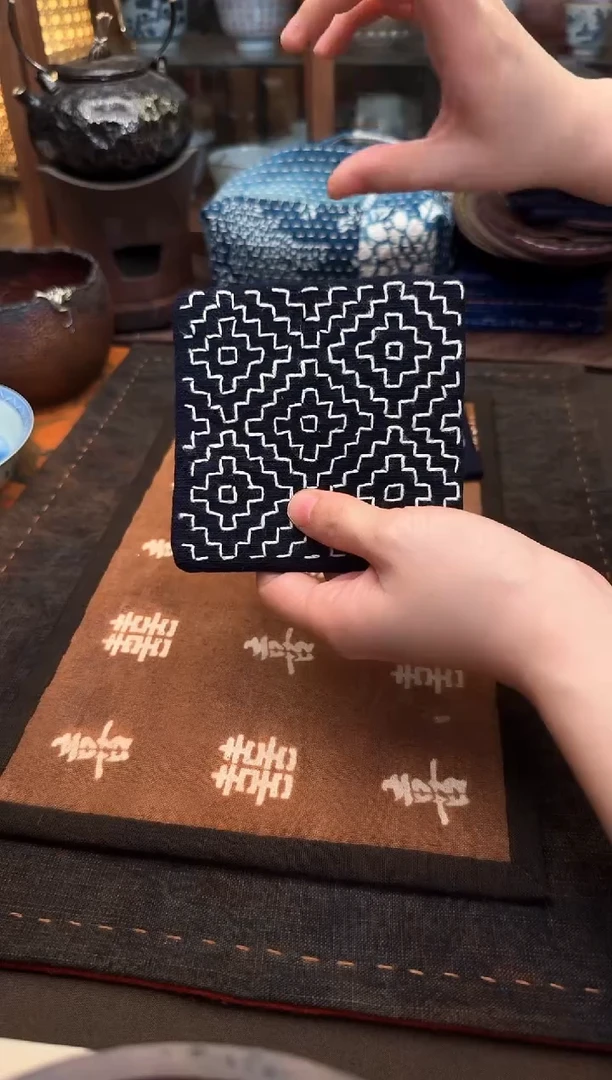 织绣Cici手作老布柿染杯垫-098