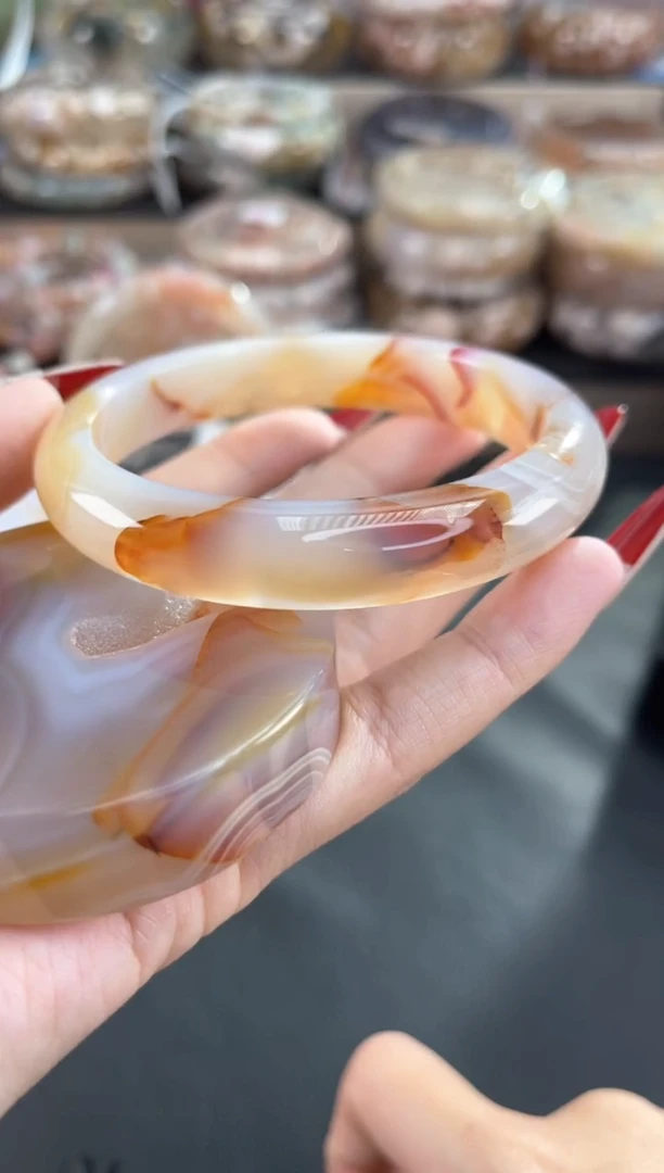 未镶嵌手镯石英质玉62