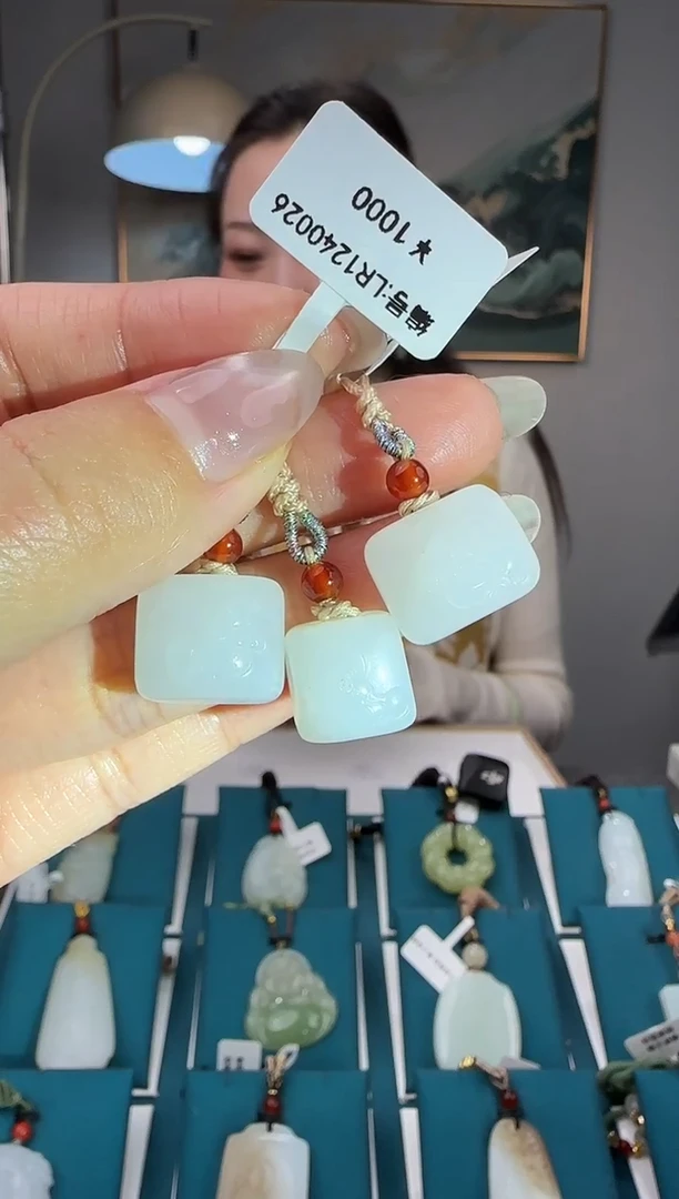 颈饰未镶嵌和田玉LR 多样性发货拍一发一