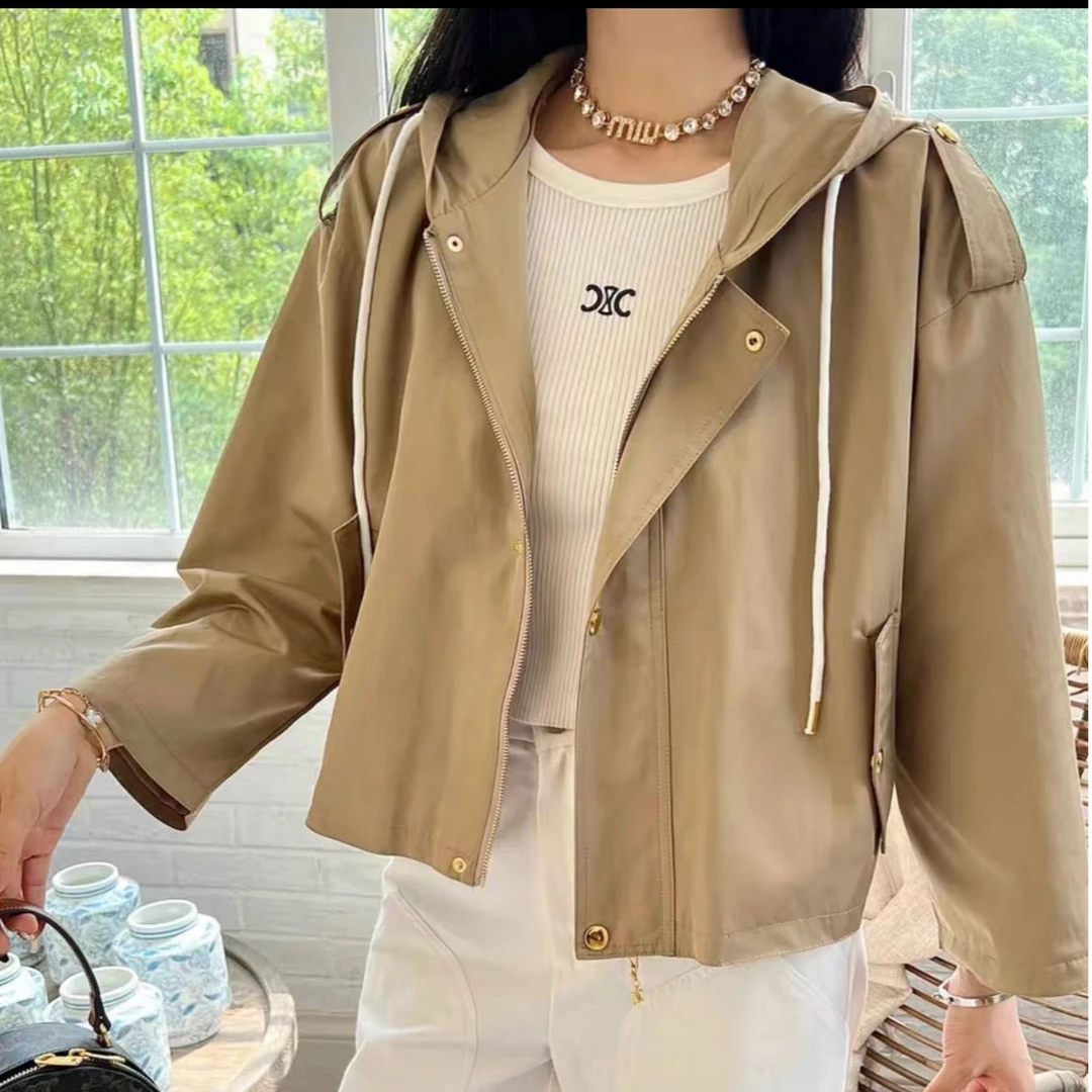 99新 Celine/思琳 36码卡其色金扣短款斗篷式夹克风衣