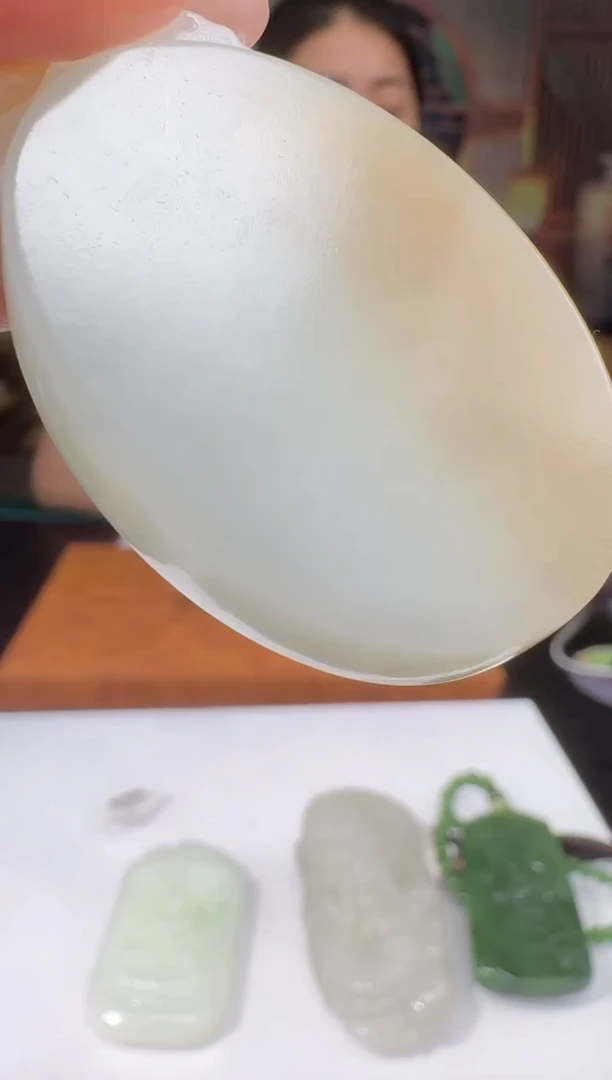 颈饰未镶嵌和田玉43663