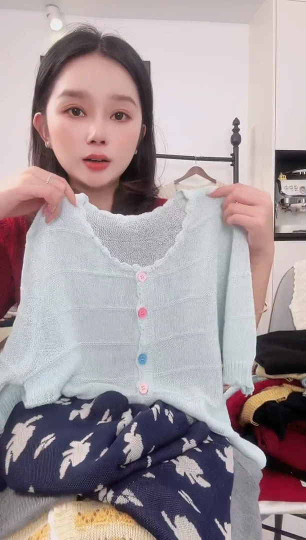 米夏夏2025新款针织衫