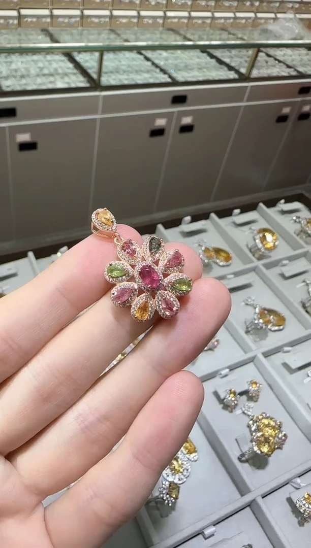 【闪购商品】碧玺颈饰银S925镶嵌设计款