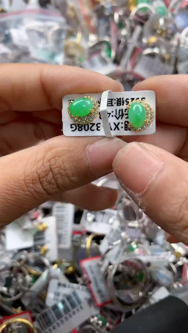 银S925镶嵌戒指翡翠777          10