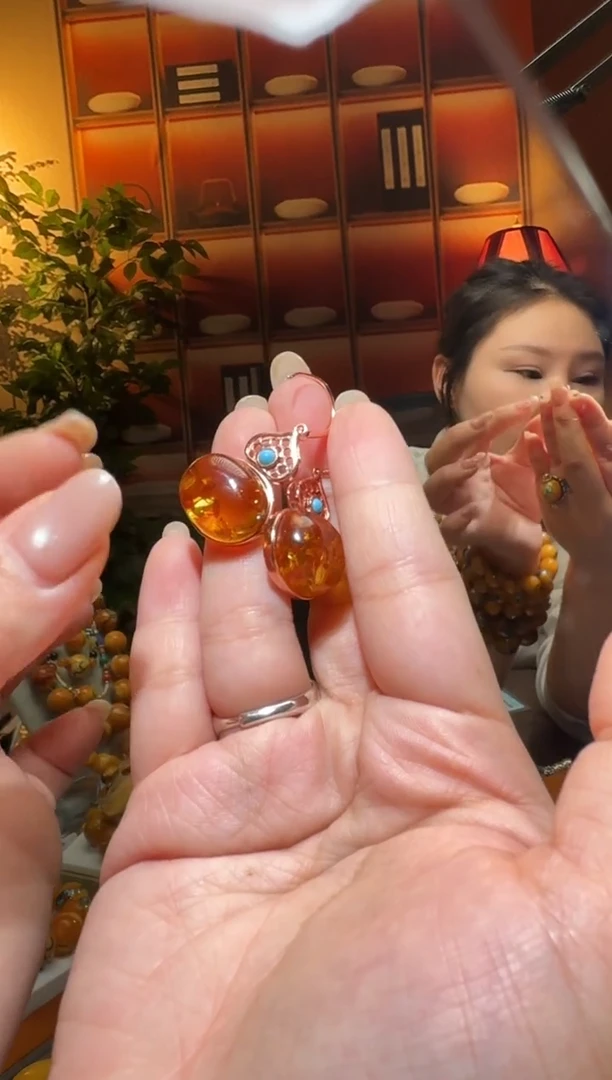 琥珀颈饰银S925镶嵌0828天然蜜蜡珠宝奇石全都保真