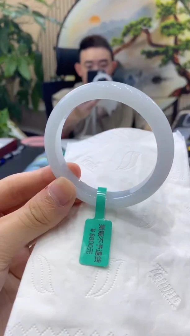 翡翠手镯未镶嵌9134