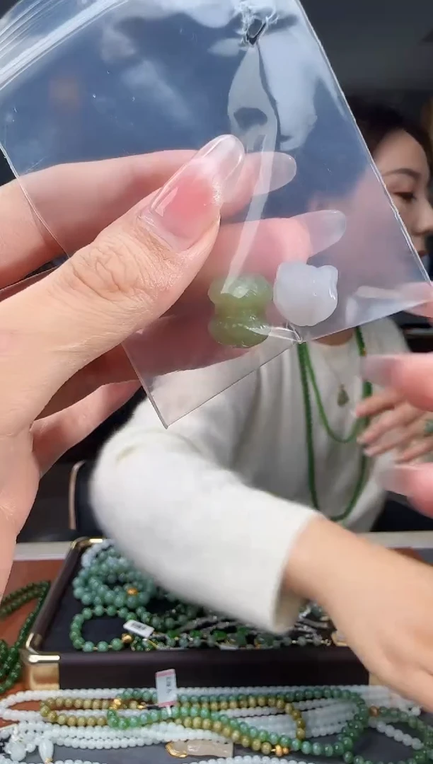 吊坠(不含链)未镶嵌和田玉1