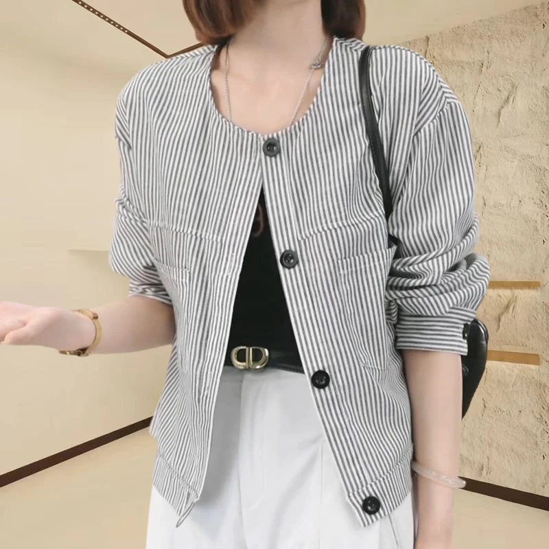圆领条纹衬衫韩版宽松洋气单排扣薄款通勤气质休闲衬衣遮肉减龄