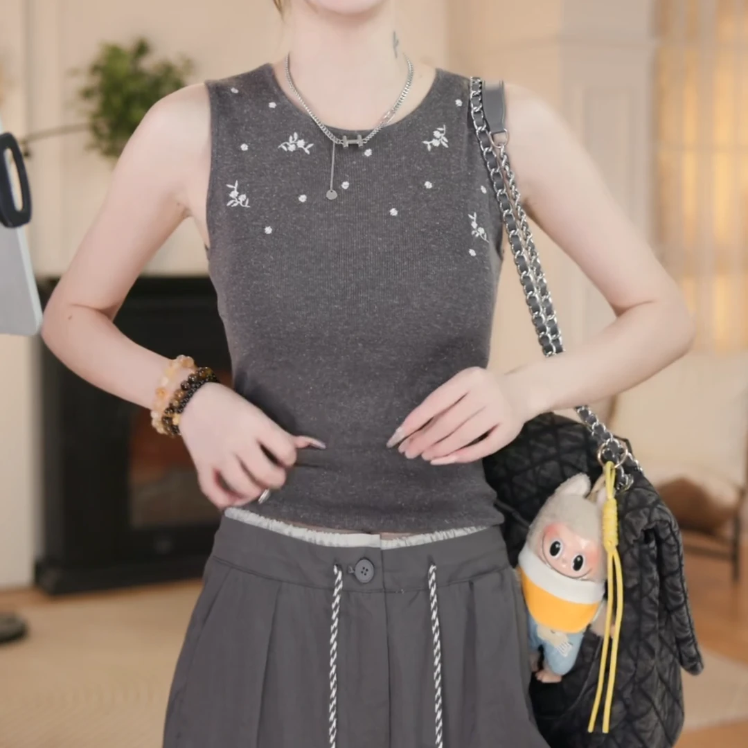 2025夏季新款T恤气质刺绣针织衫无袖背心显瘦显瘦上衣 LK2504937